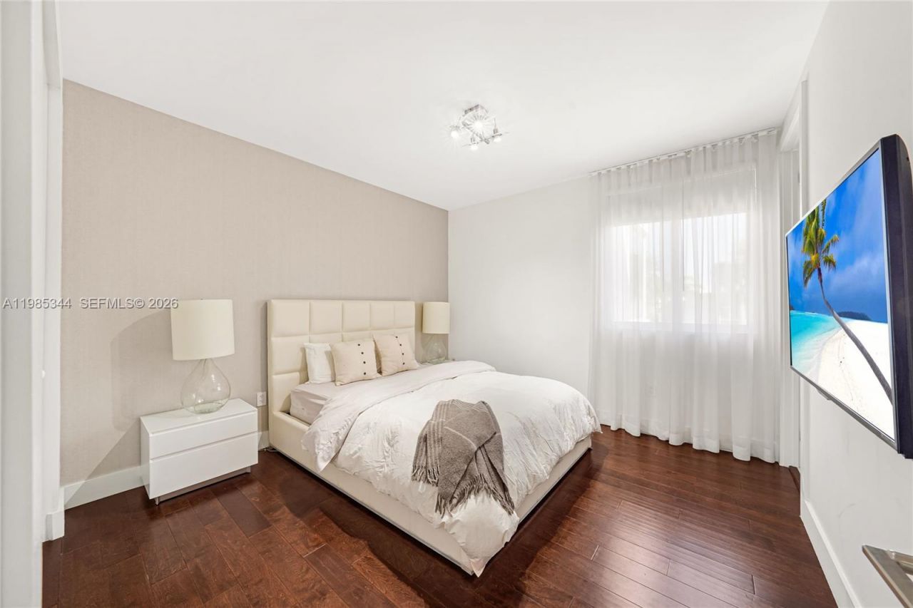 7515 NW 99th Ave, Doral, FL 33178 Photo