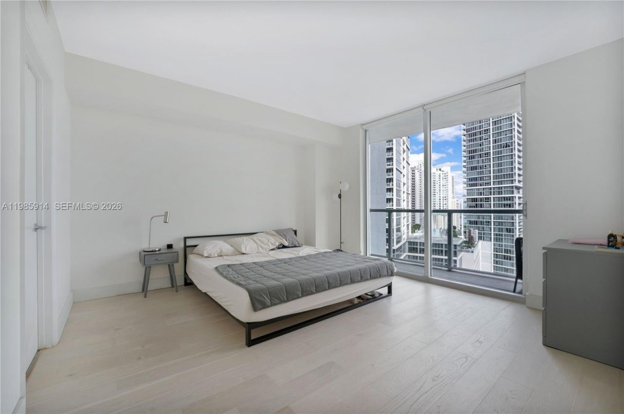 500 Brickell Ave , Unit 2000, Miami, FL 33131 Photo