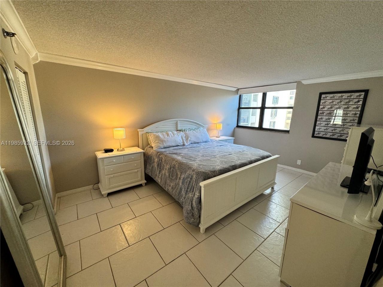 2625 Collins Ave , Unit 320, Miami Beach, FL 33140 Photo