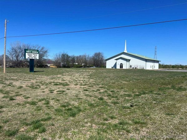 8205 E 586 Road, Catoosa, OK 74015