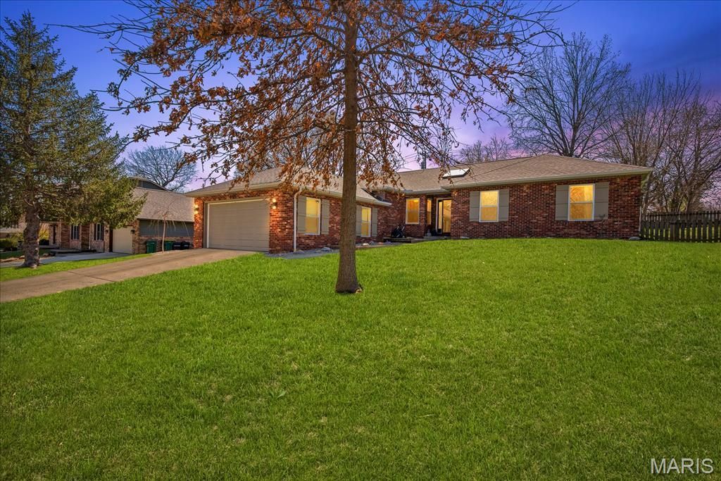 605 Wildwood Lane , O Fallon, IL 62269 Main Photo