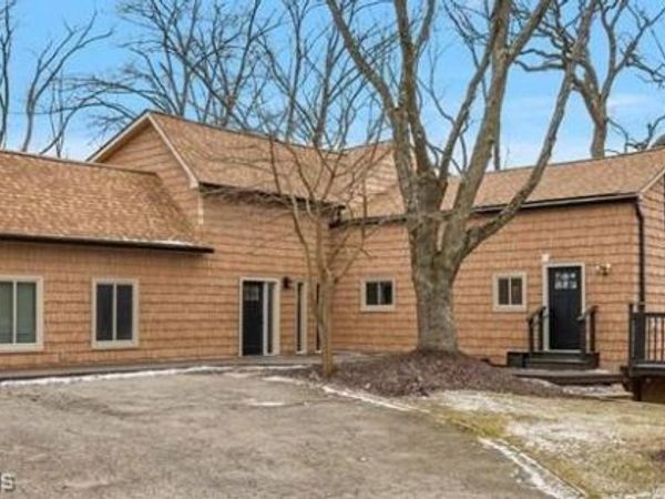 3185 Shimmons Road, Auburn Hills, MI 48326