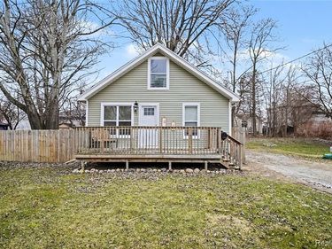 507 N Walnut Street, Fenton, MI 48430