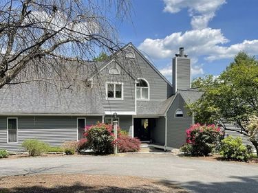 212 West St, Douglas, MA 01516