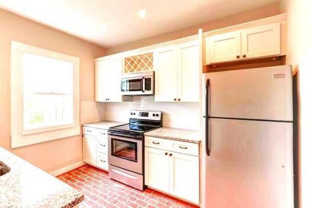 65 Vanderhorst Street Photo 6