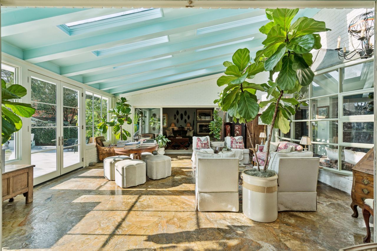 352 Confederate Circle Photo 10