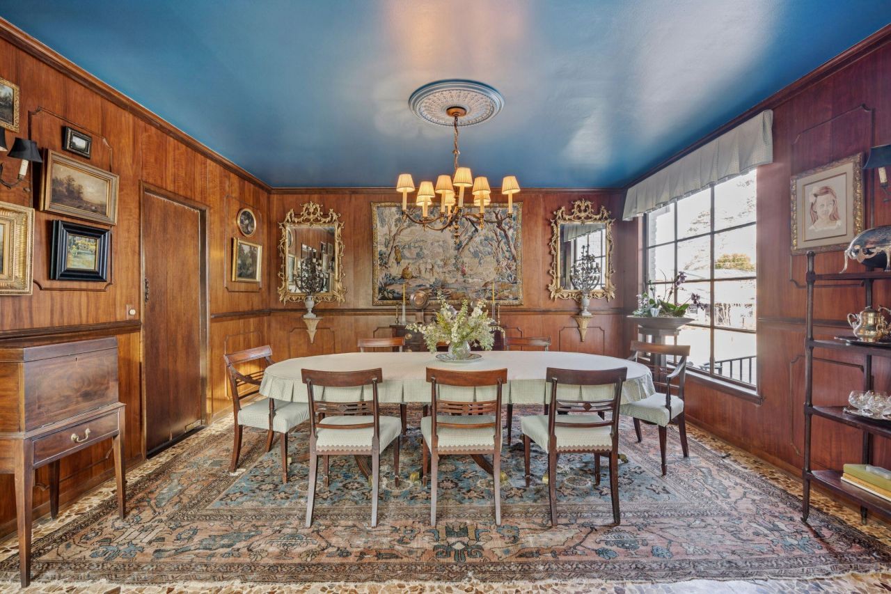 352 Confederate Circle Photo 17