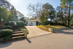 352 Confederate Circle photo 4