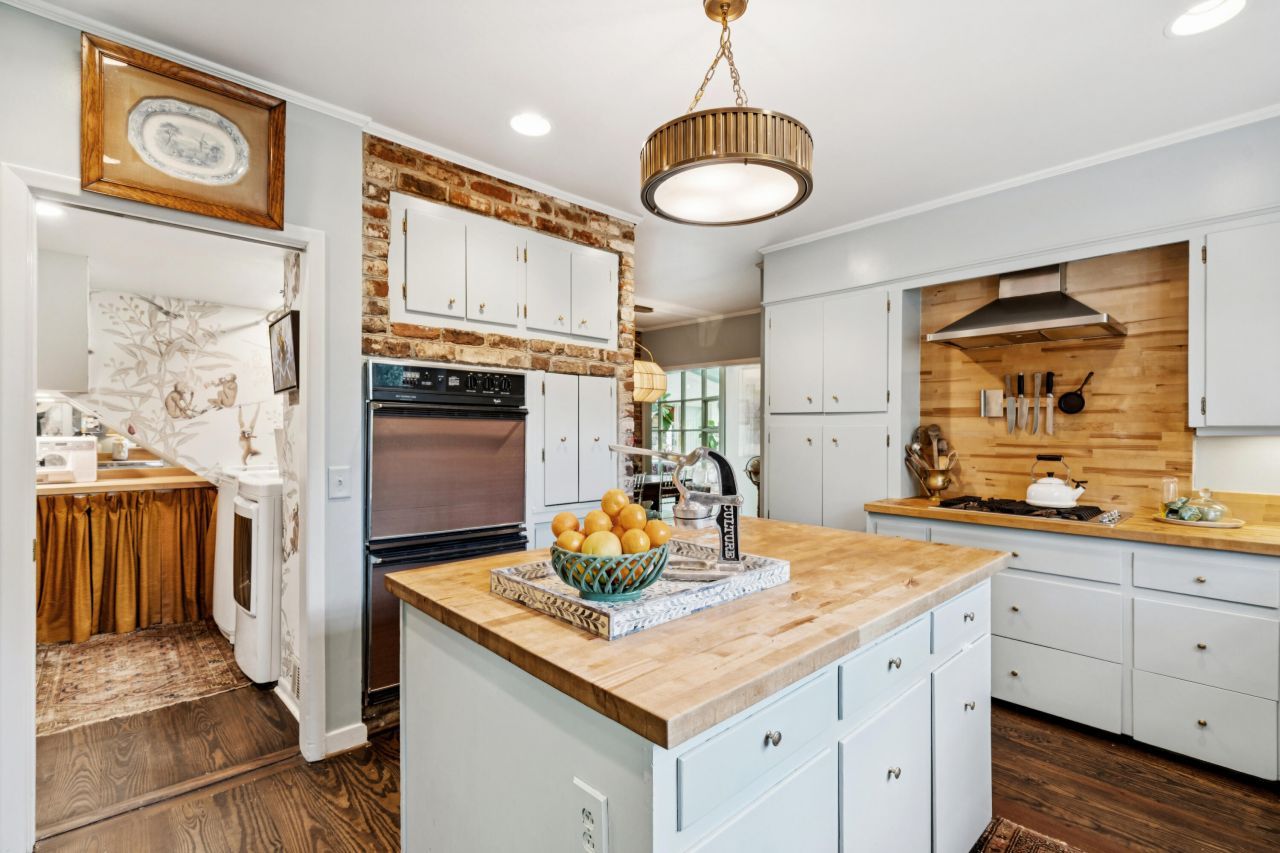 352 Confederate Circle Photo 24