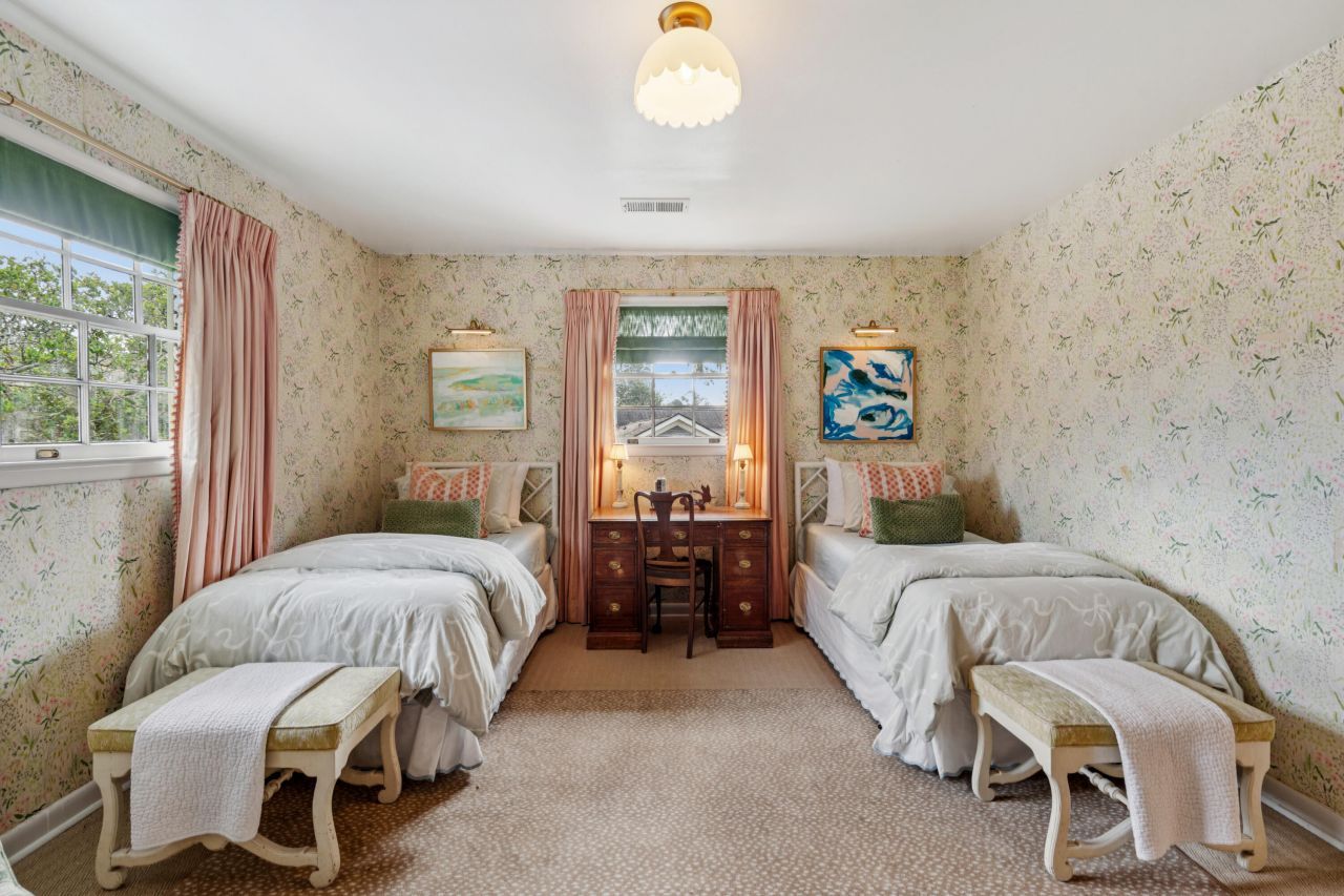 352 Confederate Circle Photo 47