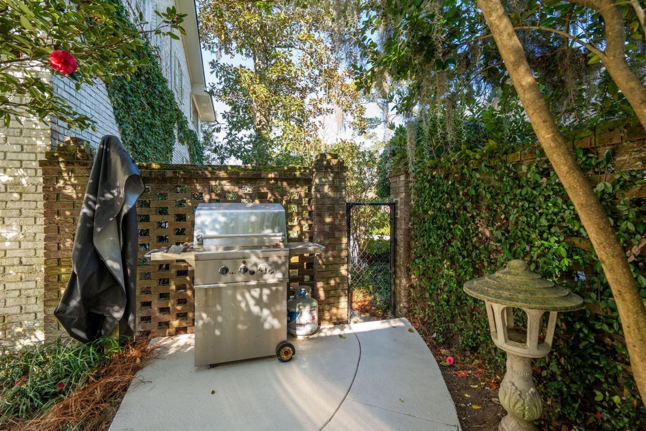 352 Confederate Circle Photo 55