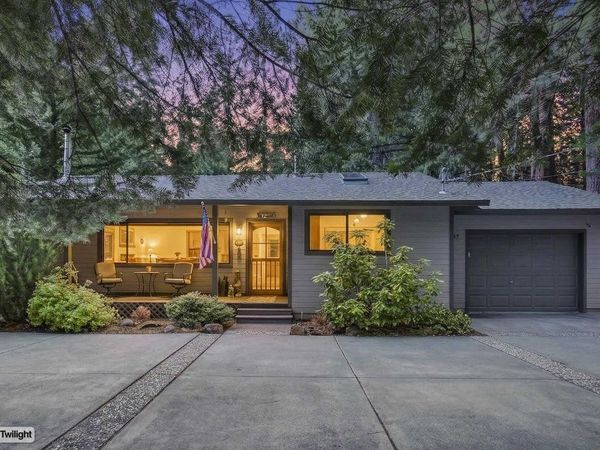 937 Peninsula Drive, Lake Almanor, CA 96137