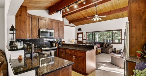 937 Peninsula Drive, Lake Almanor, CA 96137 Photo