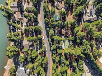 937 Peninsula Drive, Lake Almanor, CA 96137 Photo