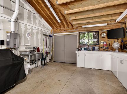 937 Peninsula Drive, Lake Almanor, CA 96137 Photo