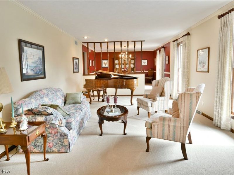 9271 Hillview Drive NE, Warren, OH 44484 Photo 11