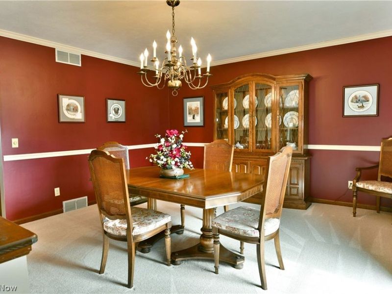 9271 Hillview Drive NE, Warren, OH 44484 Photo 12