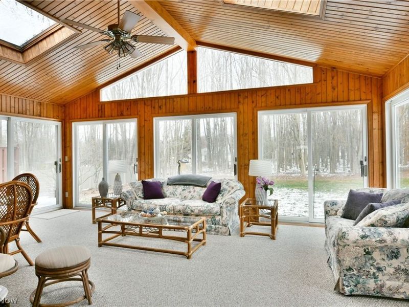 9271 Hillview Drive NE, Warren, OH 44484 Photo 17