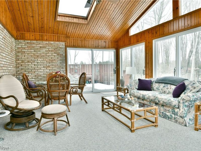 9271 Hillview Drive NE, Warren, OH 44484 Photo 18