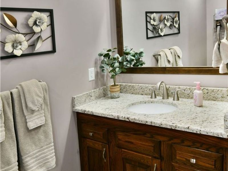 9271 Hillview Drive NE, Warren, OH 44484 Photo 31