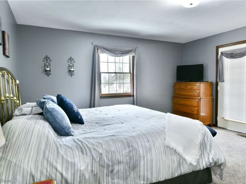 9271 Hillview Drive NE, Warren, OH 44484 Photo 34