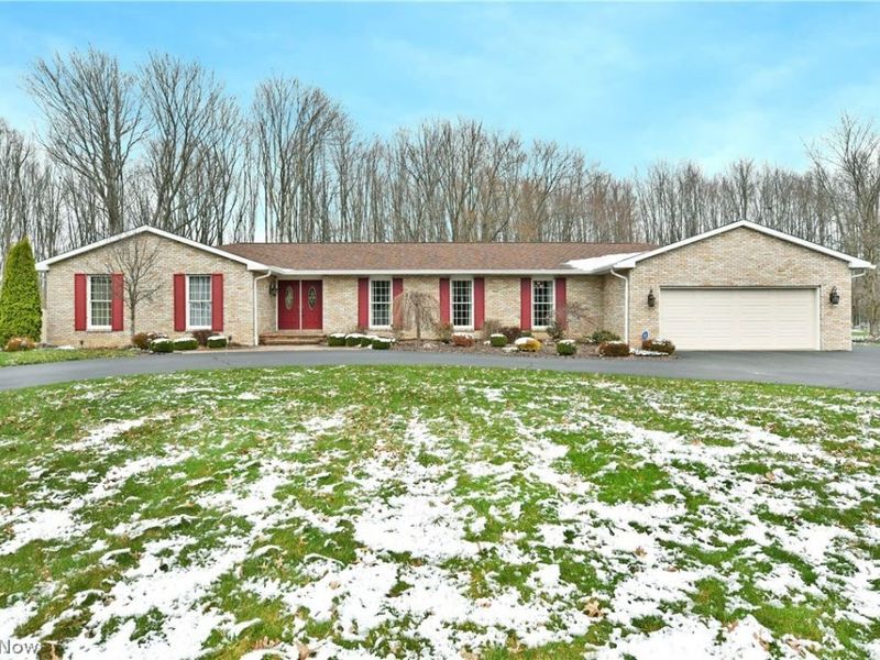 9271 Hillview Drive NE, Warren, OH 44484 Photo 48