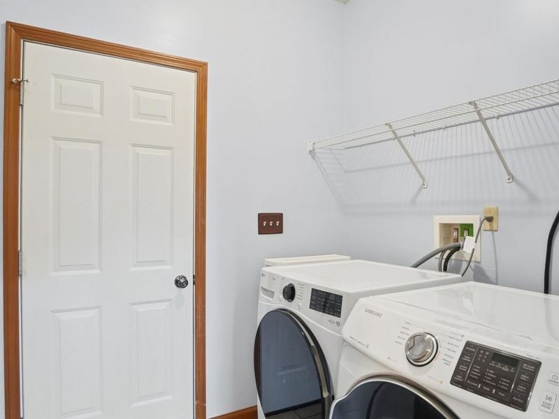 661 Willow Point Court, Troy, OH 45373 Photo 20