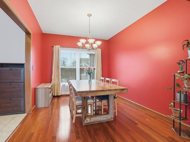 661 Willow Point Court, Troy, OH 45373 Photo 6