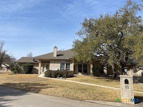 3901 Chisholm Trail , Unit 21, Salado, TX 76571