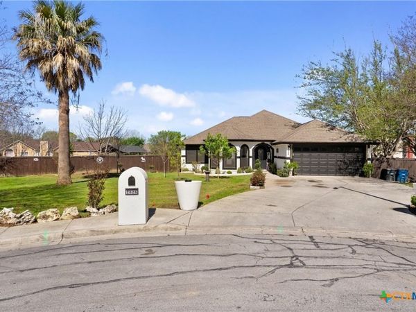 2026 Dripping Springs , New Braunfels, TX 78130