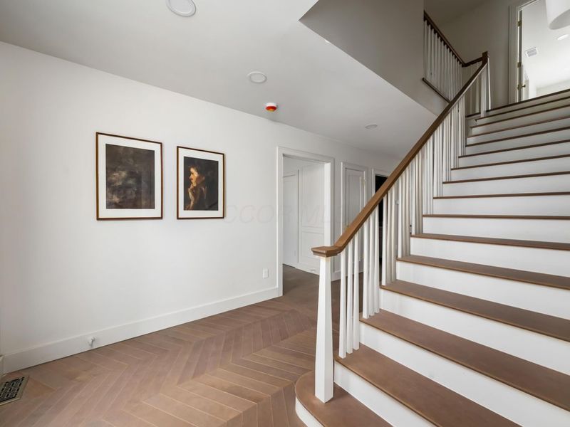 1869 Tewksbury Road, Columbus, OH 43221 Photo 25