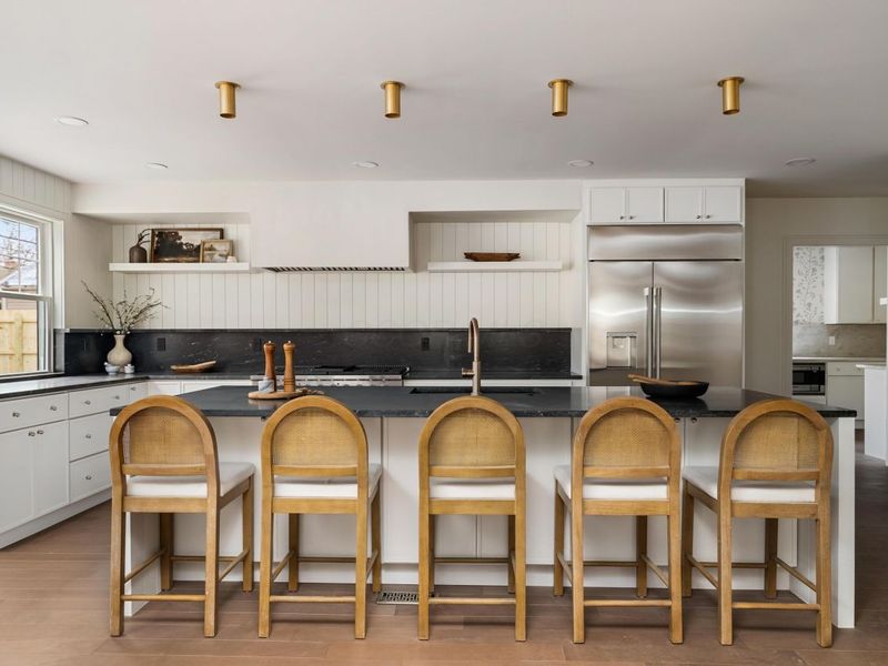 1869 Tewksbury Road, Columbus, OH 43221 Photo 8