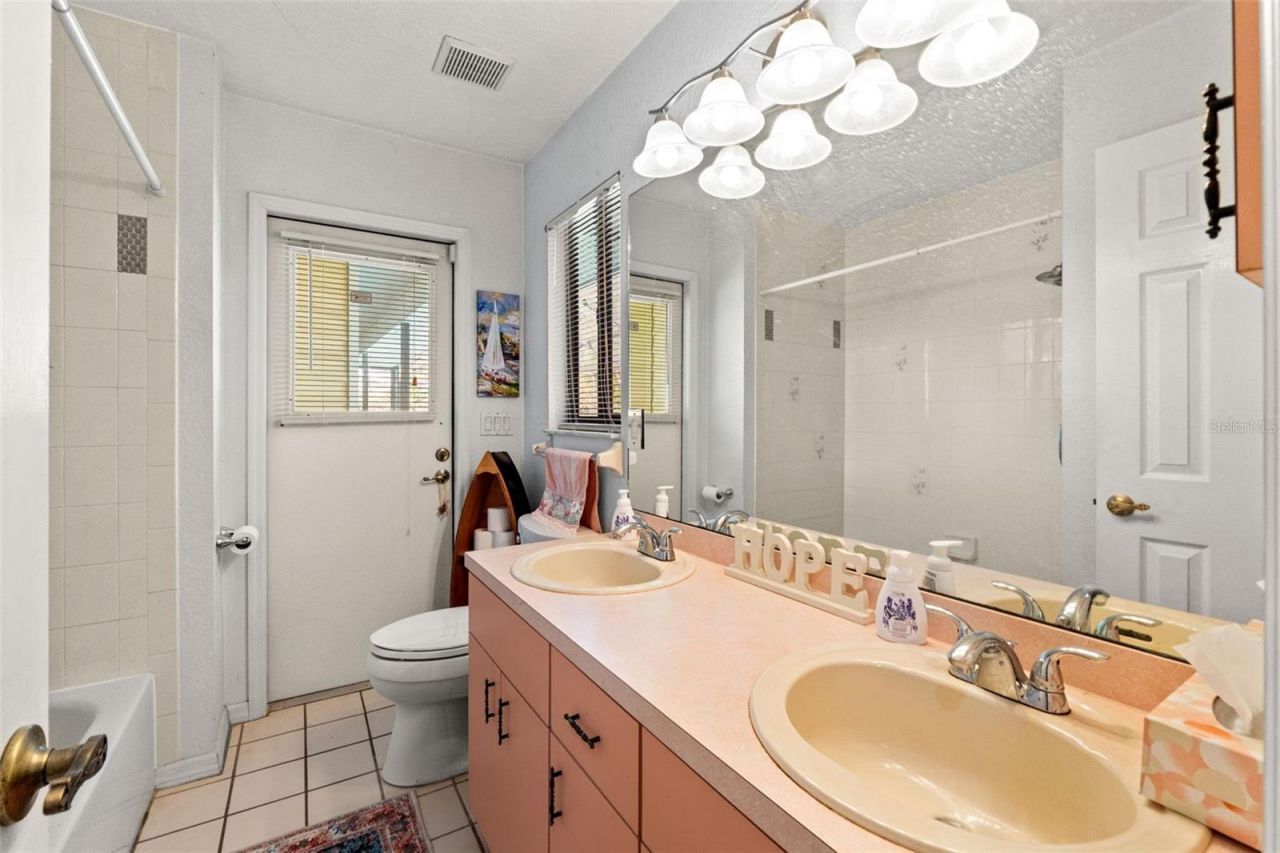 13299 Don Loop, Spring Hill, FL 34609 Photo
