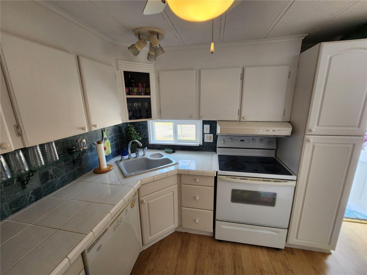 305 Batan Court, Bradenton, FL 34207 Photo