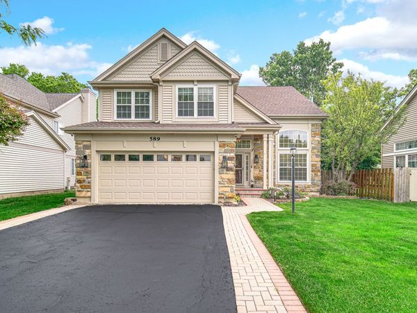 589 marseilles Circle, Buffalo Grove, IL 60089