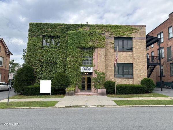 5 Wells Street, Saratoga Springs, NY 12866