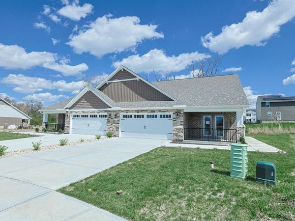 5019 Waterford Lane, Middletown, OH 45042