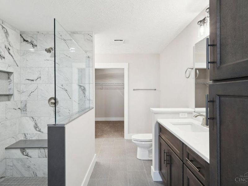 5019 Waterford Lane, Middletown, OH 45042 Photo 18