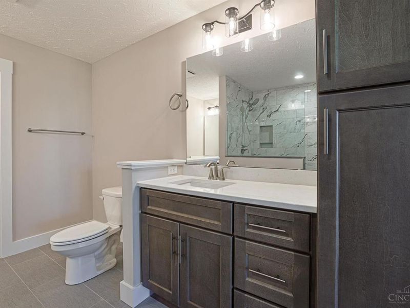 5019 Waterford Lane, Middletown, OH 45042 Photo 21