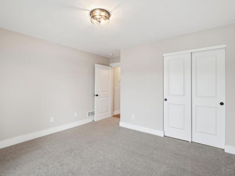 5019 Waterford Lane, Middletown, OH 45042 Photo 23