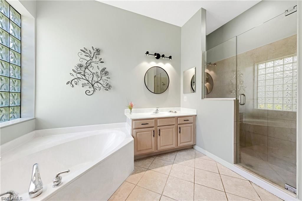 349 Harvard Ln, Naples, FL 34104 Photo