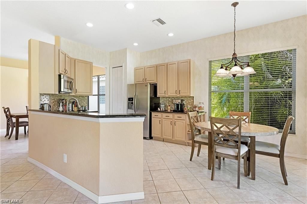 349 Harvard Ln, Naples, FL 34104 Photo