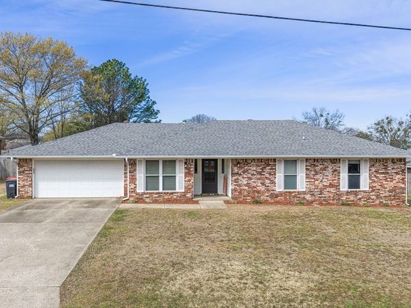 1509 N 11th Street , Van Buren, AR 72956