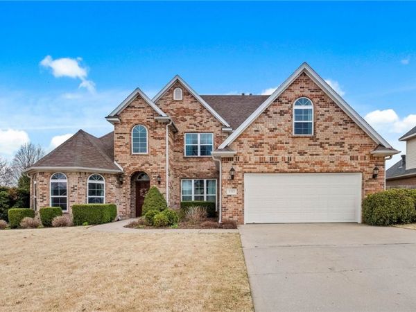 4515 W Creekview Drive, Rogers, AR 72758