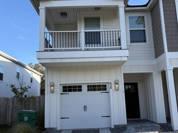 838 5TH Avenue S, Jacksonville Beach, FL 32256