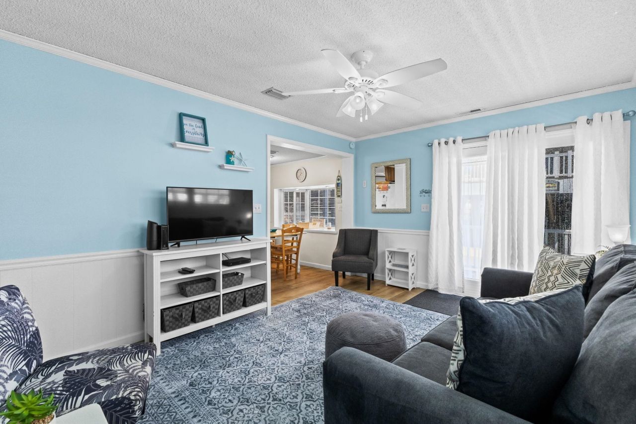 6001 - 1562 S Kings Hwy. Photo 10
