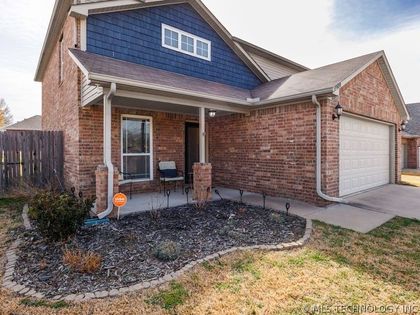 1904 Barnett Place Bartlesville, OK 74006