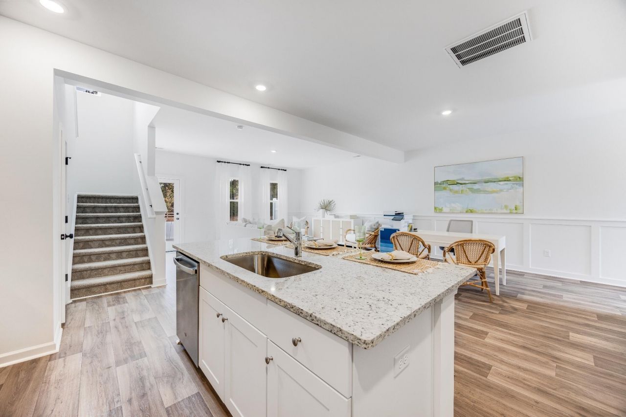 126 Fern Bridge Drive Photo 9