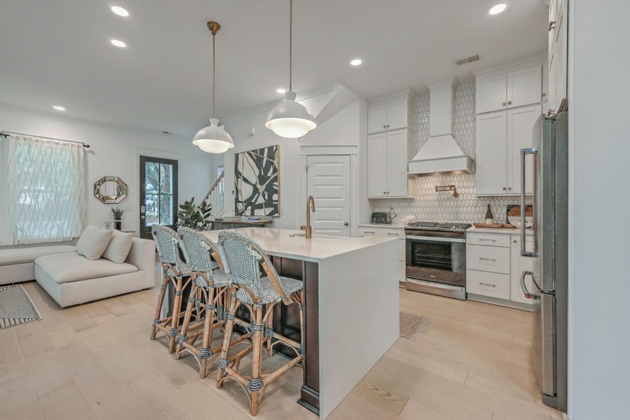 1032 Avenue Of Oaks Photo 11