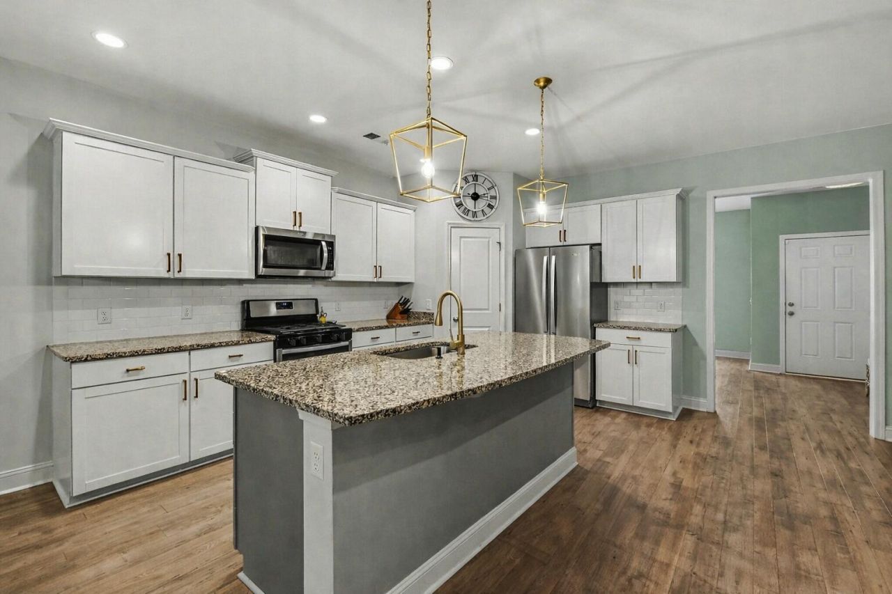 2126 Colson Lane Photo 4